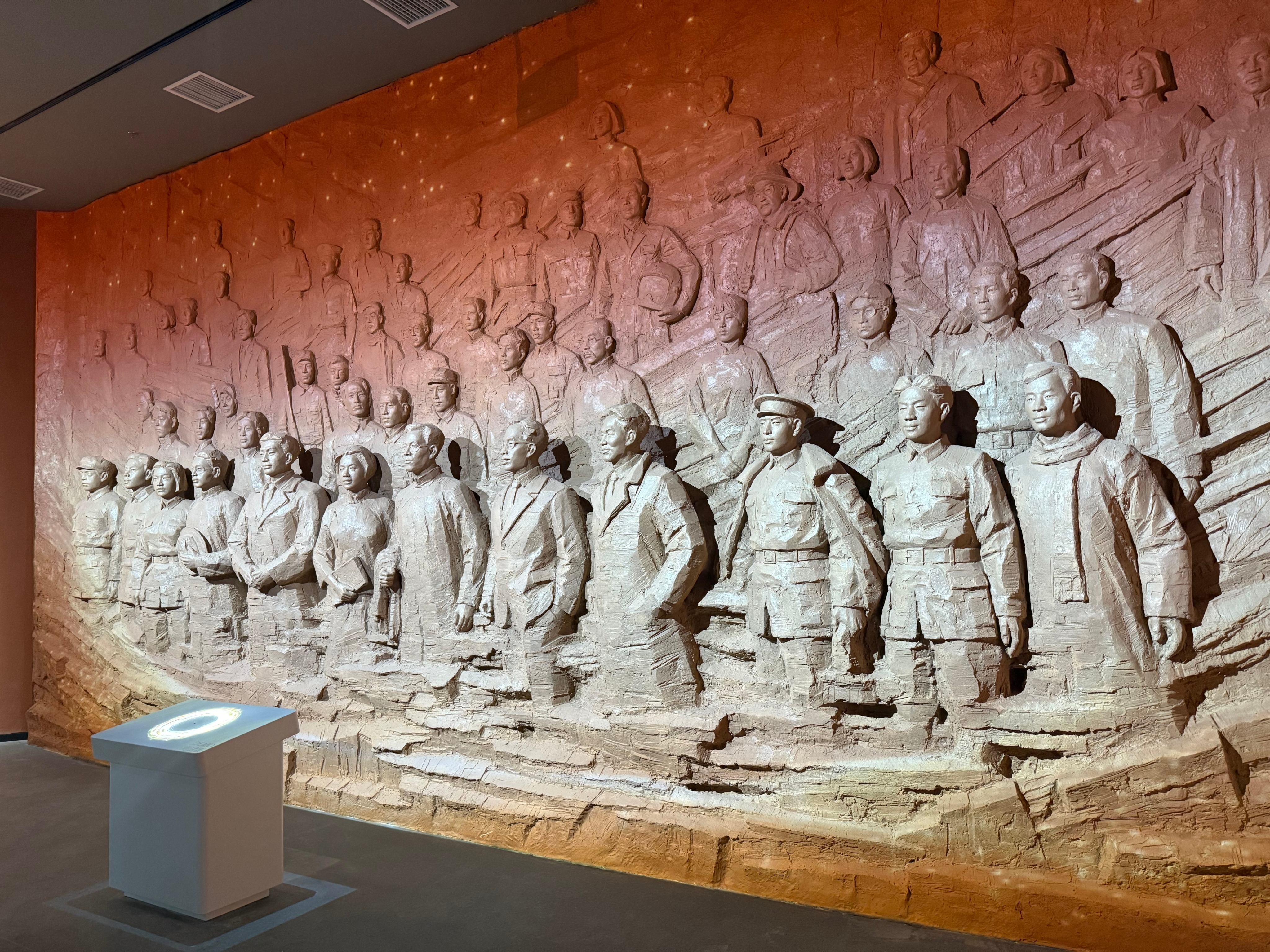 敢教日月换新天——中国共产党湖南历史展览馆焕新升级(图24)